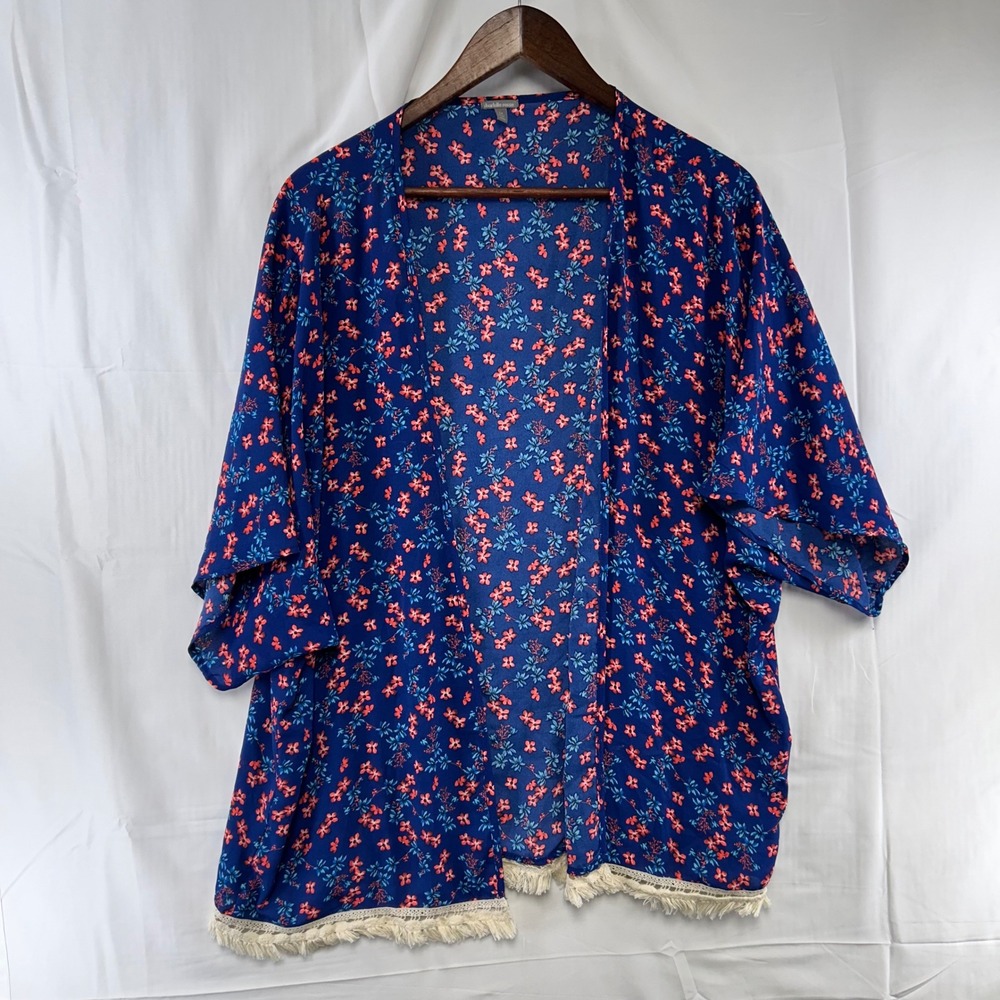 Charlotte Russe Kimono Wrap Womens M Blue Floral Fringe Open Front 61159W205CH